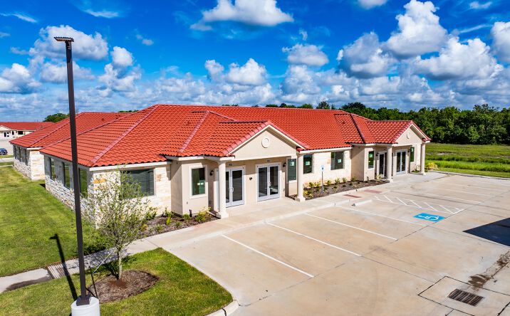 Pictures of Office property located at 2743 Smith Ranch Rd, Pearland, TX 77584 for lease - image #1
