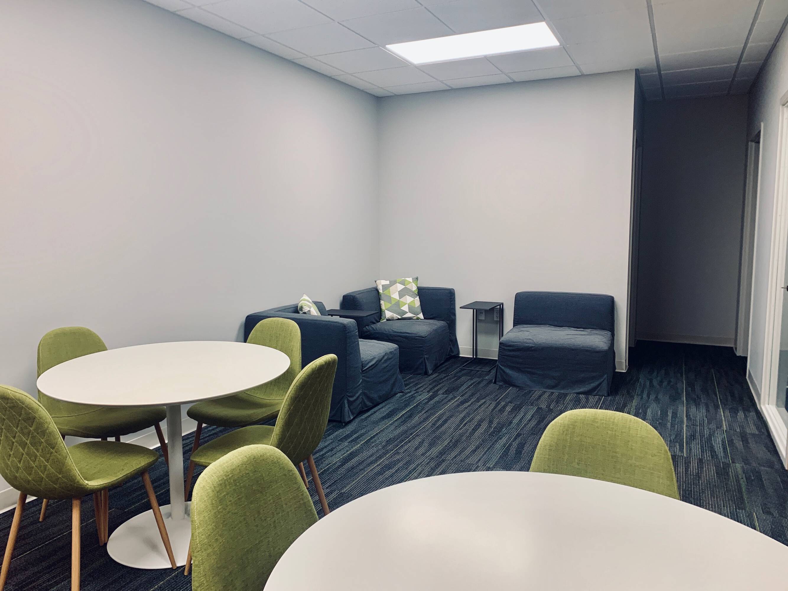 1902 Fox Dr, Champaign, IL 61820