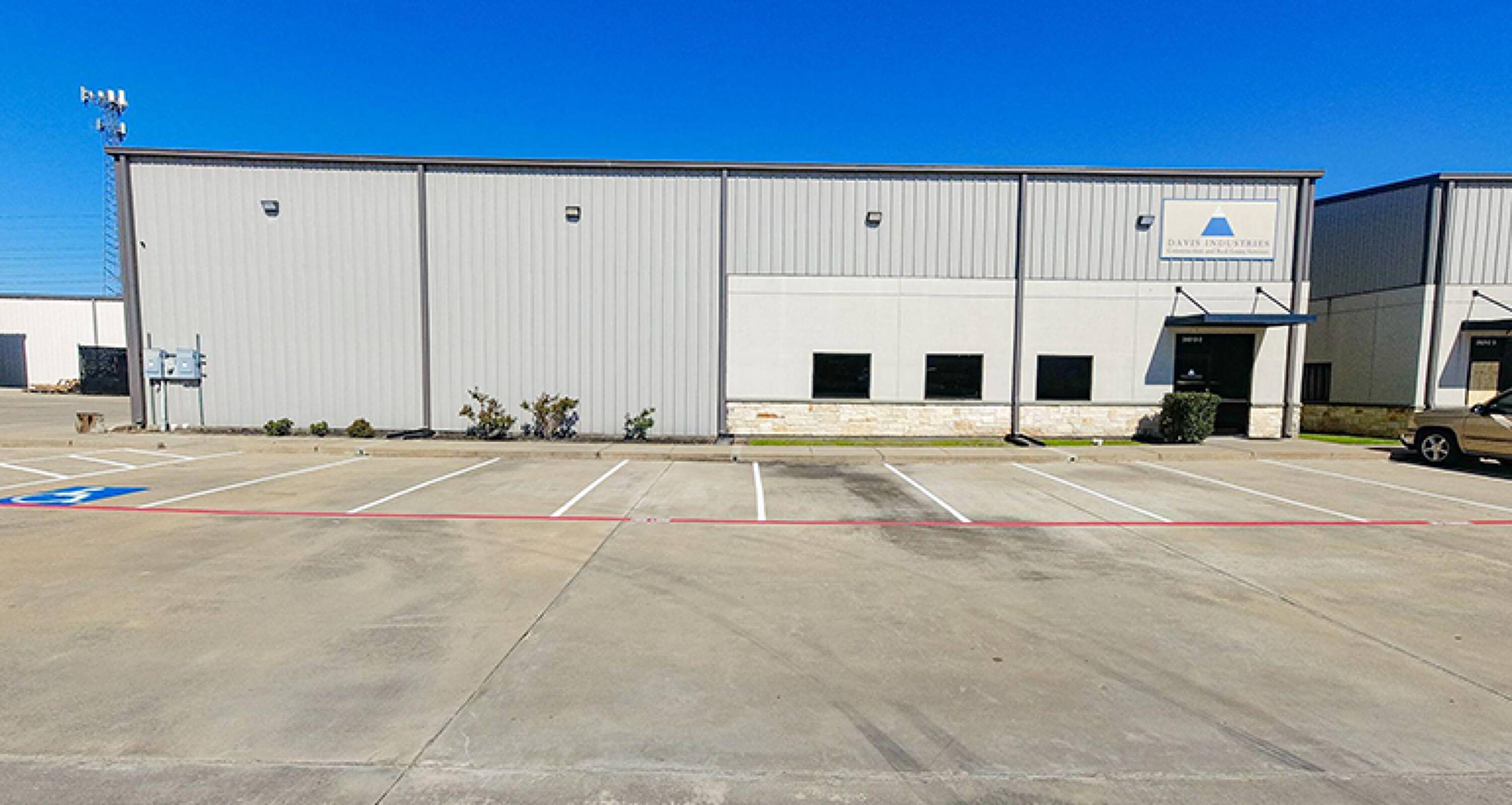INDUSTRIAL SITE FOR SALE/LEASE