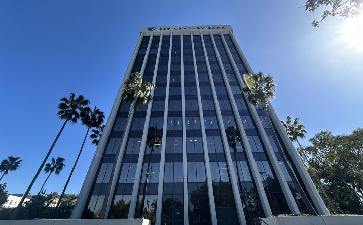 Pictures of Office property located at 591 Camino De La Reina, San Diego, CA 92108 for lease - image #1