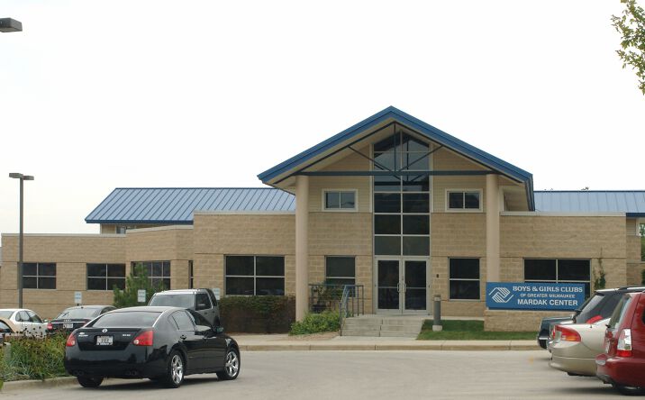 Pictures of Office property located at 1558 N 6th St, Milwaukee, WI 53212 for lease - image #1