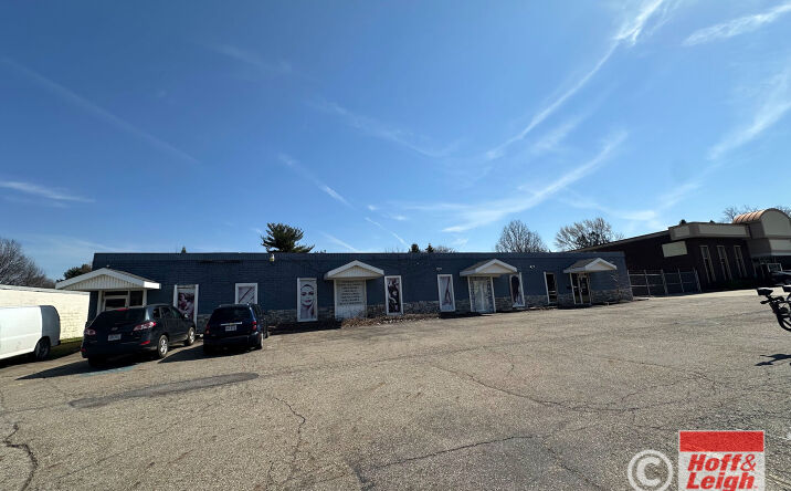 Pictures of Retail property located at 2569 S Arlington Rd, Akron, OH 44319 for lease - image #1