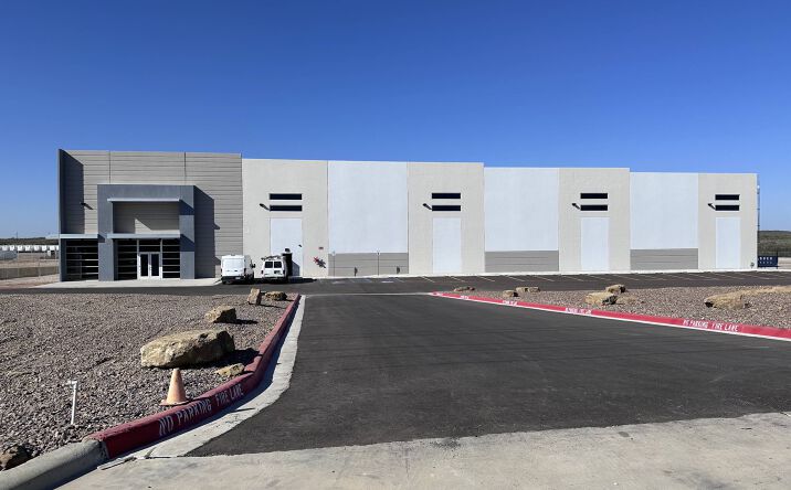 Pictures of Industrial property located at 19926 Kraus Lp, Laredo, TX 78045 for lease - image #1
