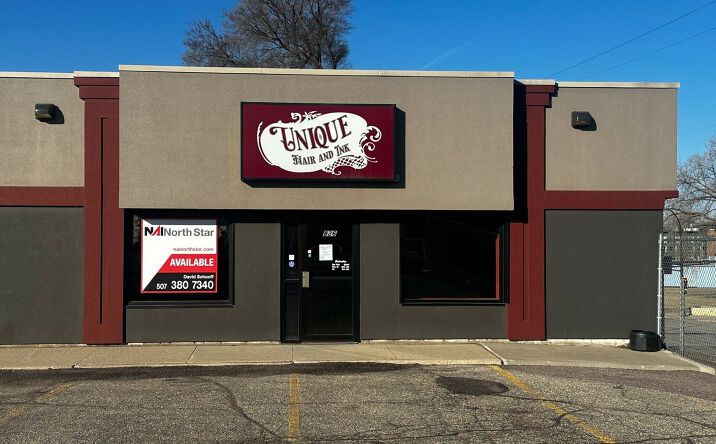 Pictures of Retail property located at 826 S Front St, Mankato, MN 56001 for lease - image #1