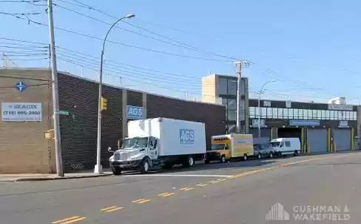 Pictures of Industrial property located at 147-35 Farmers Boulevard, Jamaica, NY 11434 for lease - image #1
