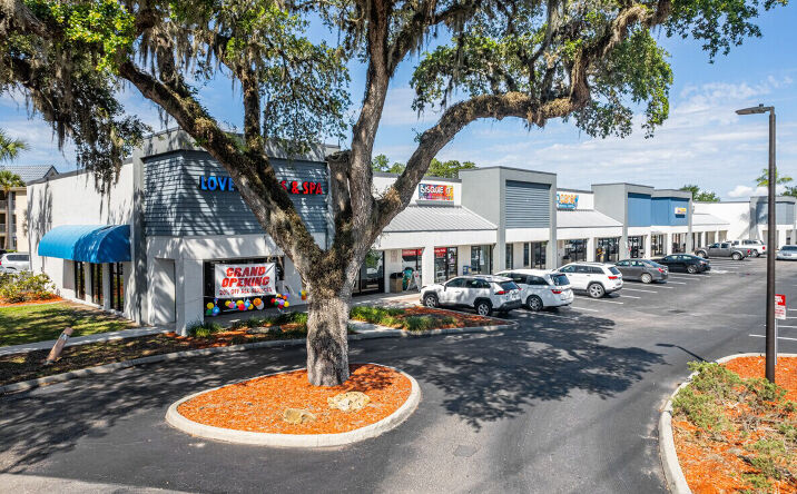 Pictures of Retail property located at 1931 S Tamiami Trl, Port Charlotte, FL 33948 for lease - image #1