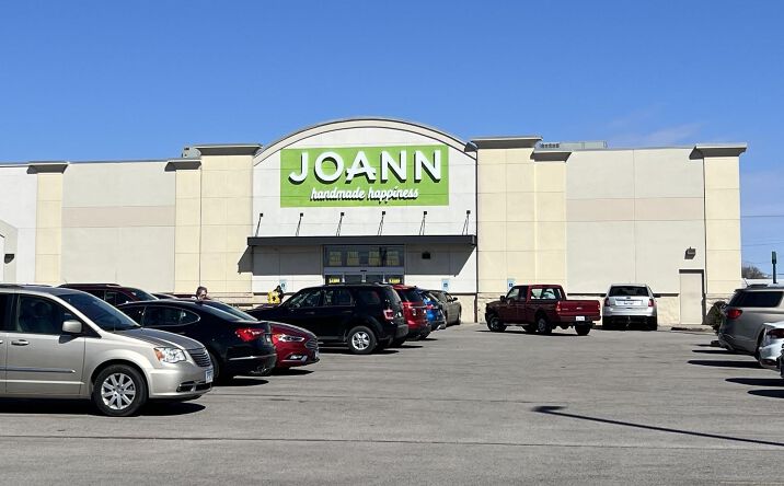 Pictures of Restaurant, Retail, Industrial property located at 3051 WABASH Avenue, Springfield, IL 62704 for lease - image #1