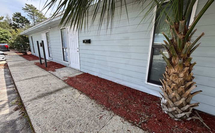 Pictures of Office property located at 101 Nightingale Ln, Gulf Breeze, FL 32561 for lease - image #1