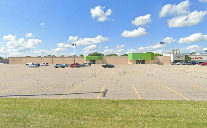 Pictures of Retail property located at 1000 W Northland Ave, Appleton, WI 54914 for lease - image #1
