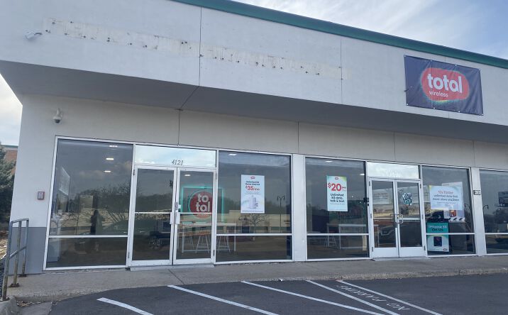 Pictures of Retail property located at 4121 Lakeland Ave N, Robbinsdale, MN 55422 for lease - image #1