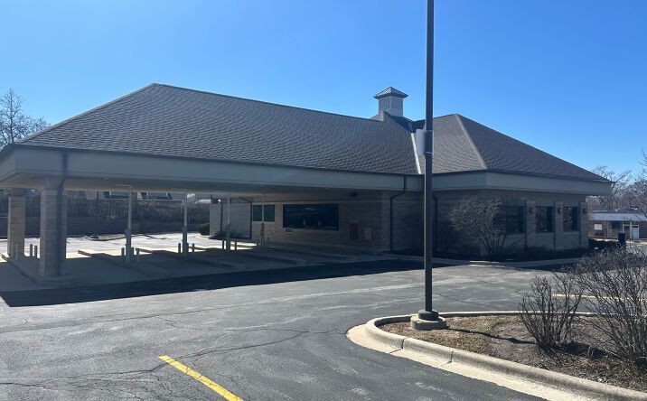 Pictures of Retail property located at 535 Ogden Ave, Downers Grove, IL 60515 for lease - image #1