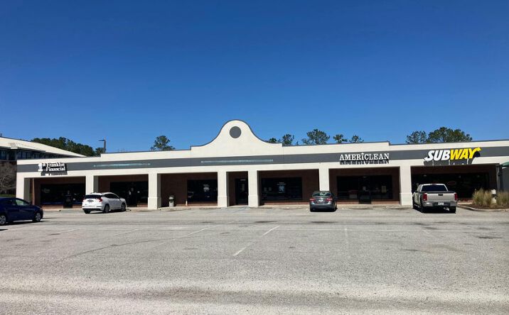 Pictures of Retail property located at 8988 University Blvd, North Charleston, SC 29406 for lease - image #1