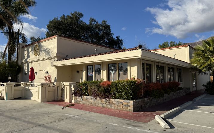 Pictures of Restaurant property located at 842 E Ojai Ave, Ojai, CA 93023 for lease - image #1