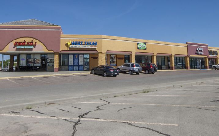 Pictures of Retail, Restaurant property located at 11360 Montwood Dr, El Paso, TX 79936 for lease - image #1