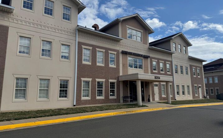 Pictures of Office property located at 18354 Quantico Gateway Dr, Triangle, VA 22172 for lease - image #1
