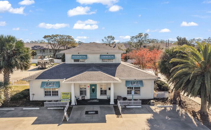 Pictures of Office property located at 18610 US-441, Mount Dora, FL 32757 for lease - image #1