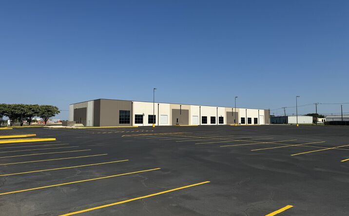 Pictures of Industrial property located at 902 N Twin Creek Dr, Killeen, TX 76543 for lease - image #1