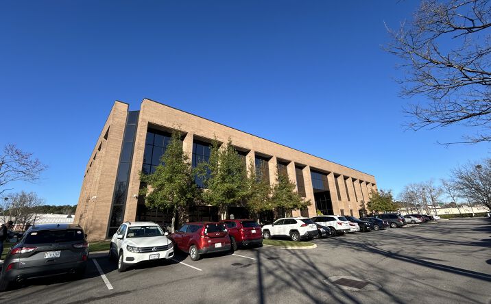 Pictures of Office property located at 885 Kempsville Rd, Norfolk, VA 23502 for lease - image #1
