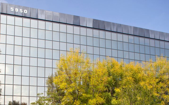 Pictures of Office property located at 5950 Canoga Avenue, Woodland Hills, CA 91367 for lease - image #1