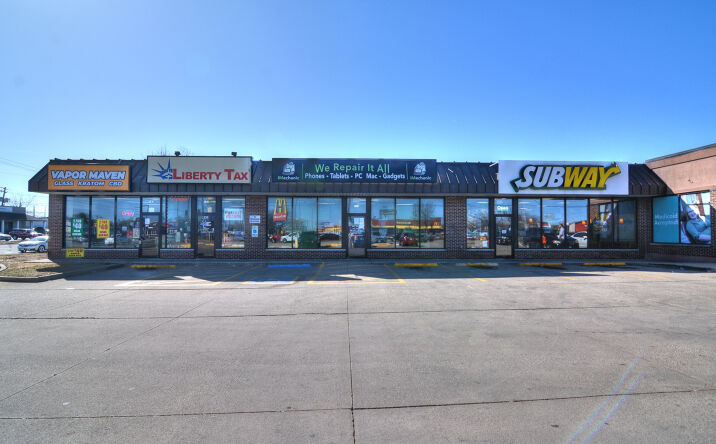 Pictures of Retail, Office property located at 149 E Pershing Rd, Decatur, IL 62526 for lease - image #1