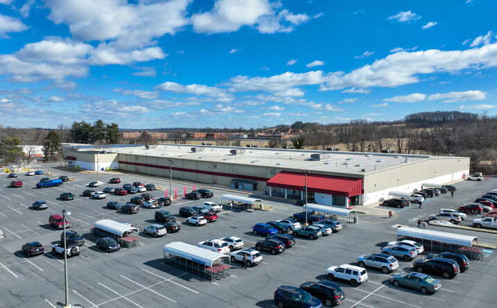 Pictures of Retail, Industrial property located at 3805 Hartzdale Dr, Camp Hill, PA 17011 for sales - image #1