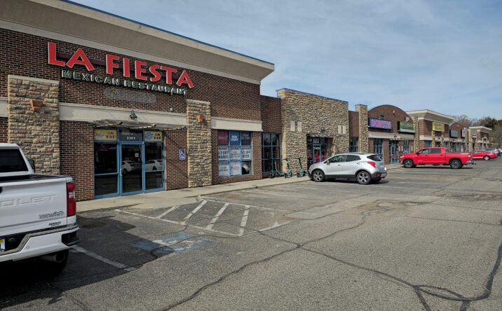 Pictures of Retail, Office property located at 2307 Tuttle Creek Blvd, Manhattan, KS 66502 for lease - image #1