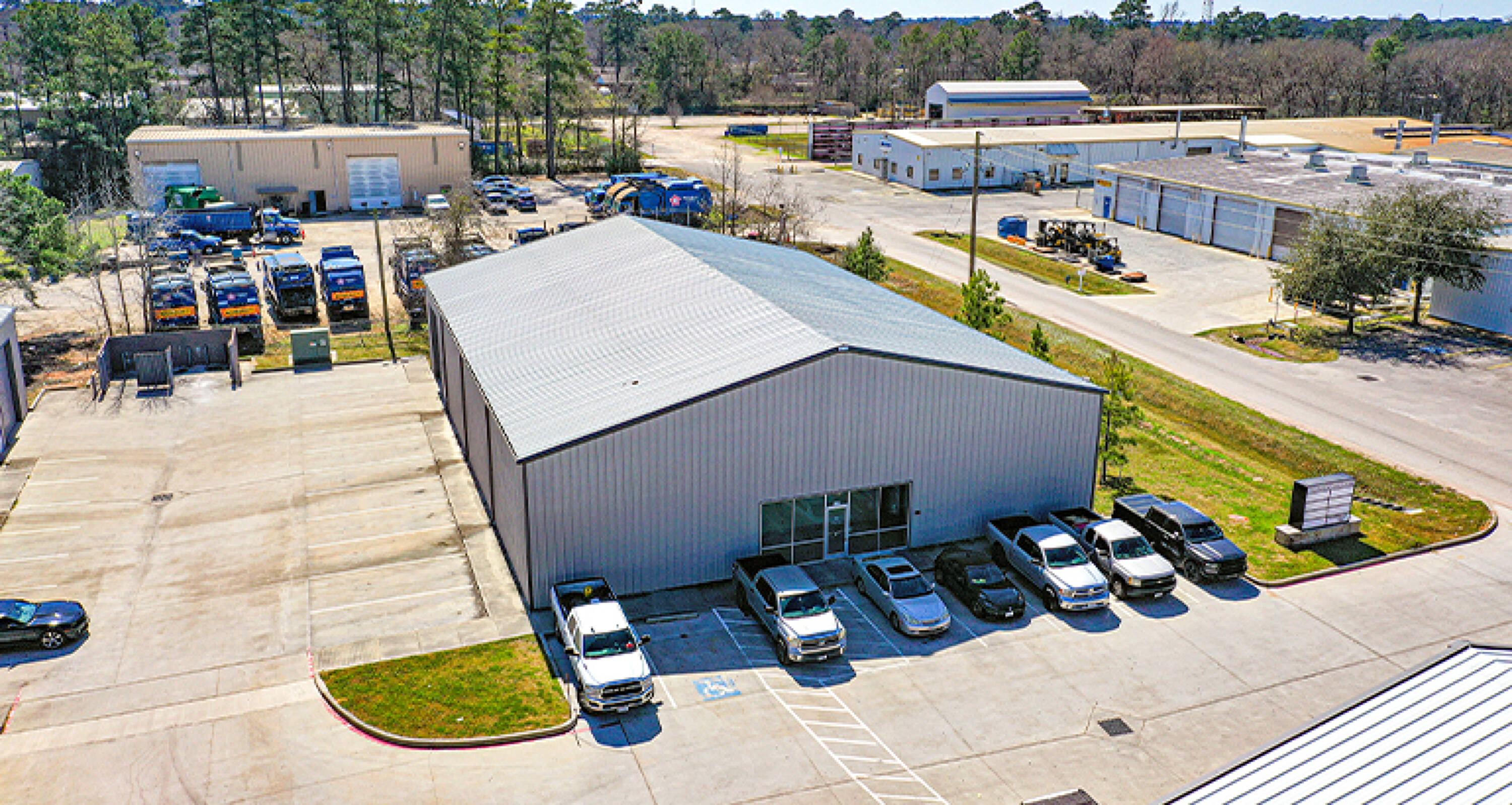 117 & 121 Industrial Ct