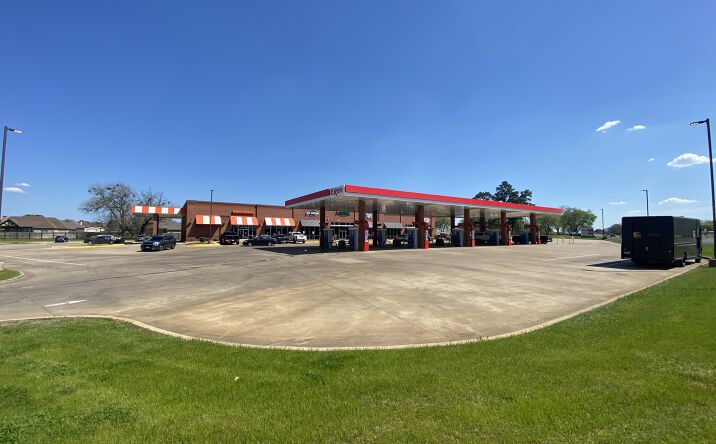 Pictures of Retail property located at 655 S Dr M Roper Pkwy, Bullard, TX 75757 for lease - image #1