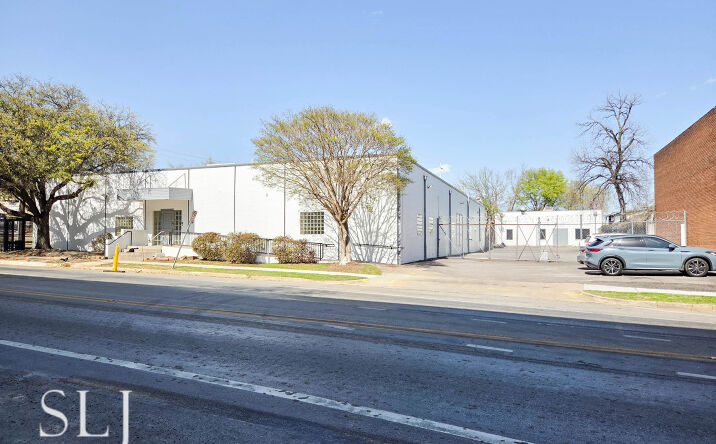 Pictures of Industrial property located at 1100 S Akard St, Dallas, TX 75215 for lease - image #1