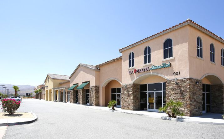 Pictures of Retail property located at 929 Crossley Rd, Palm Springs, CA 92264 for lease - image #1