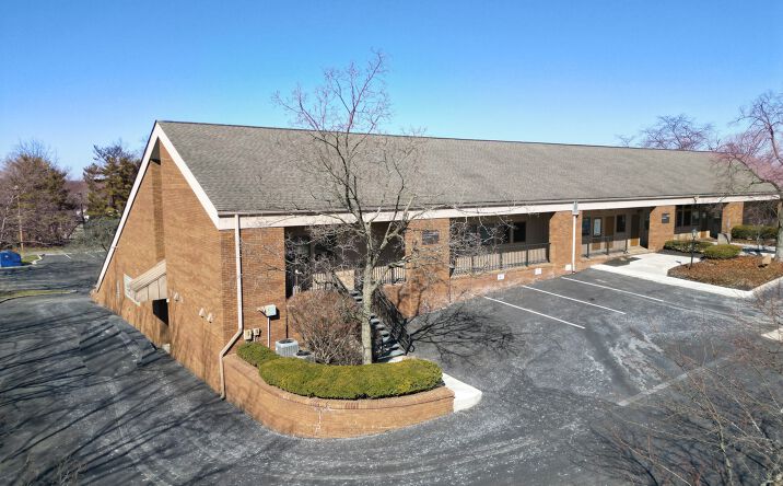 Pictures of Office property located at 55 Caren Ave, Worthington, OH 43085 for lease - image #1