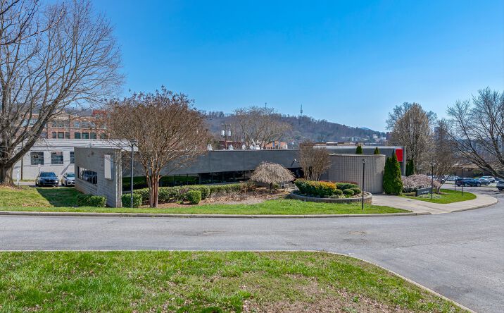 Pictures of Office property located at 86 Asheland Ave, Asheville, NC 28801 for lease - image #1
