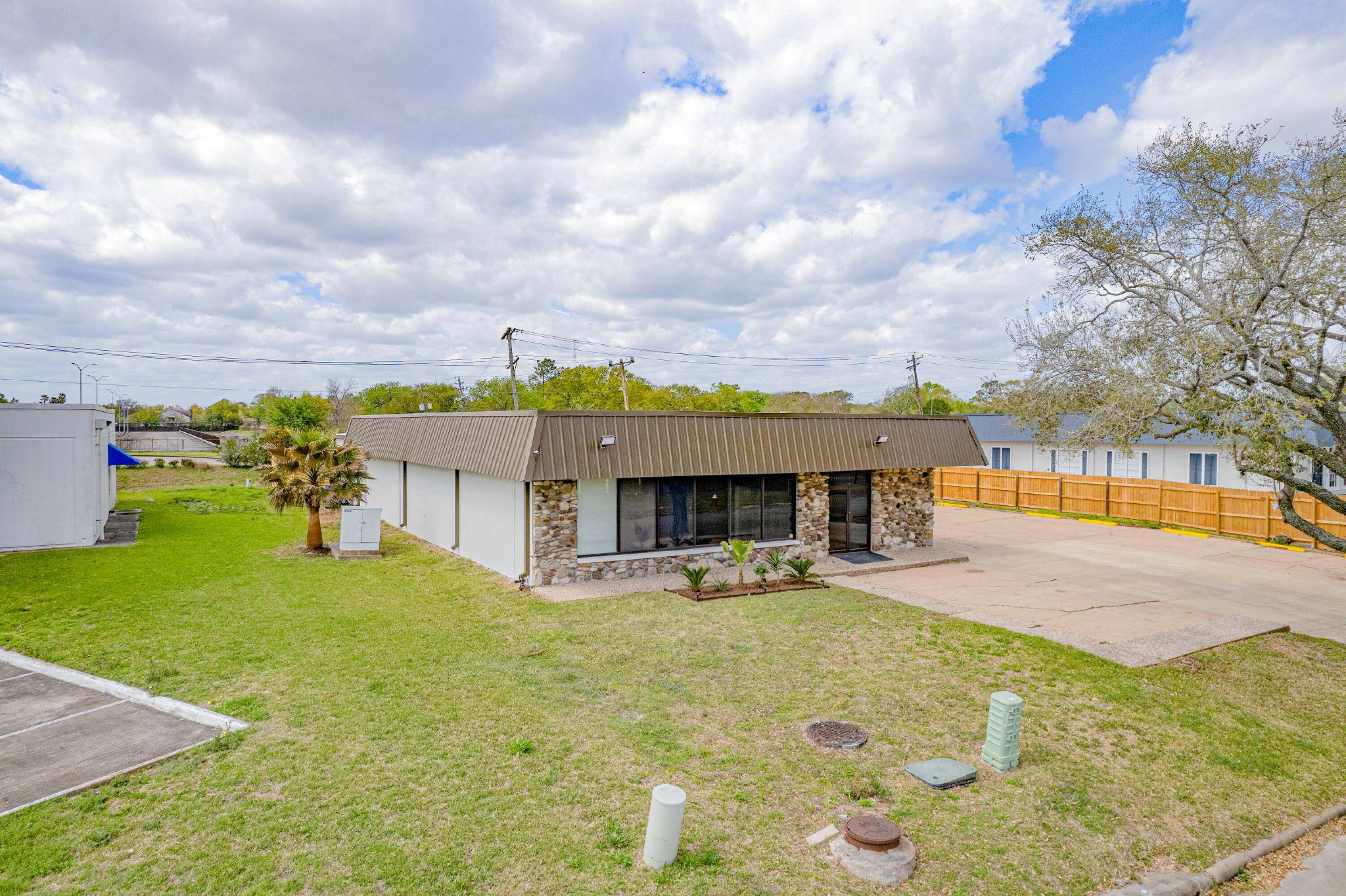 OFFICE/FLEX SPACE FOR LEASE