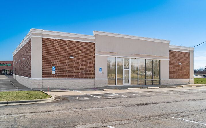 Pictures of Retail property located at 733 W Coshocton St, Johnstown, OH 43031 for lease - image #1
