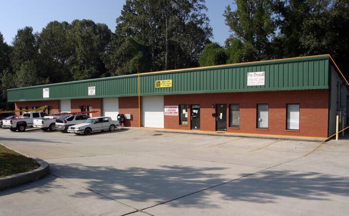 Pictures of Industrial property located at 756 Veterans Pkwy, Jonesboro, GA 30238 for lease - image #1