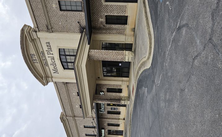 Pictures of Office property located at 1878 Jeff Rd NW, Huntsville, AL 35806 for lease - image #1