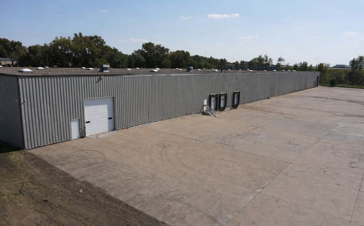 Pictures of Industrial property located at 1675 NE 51st Ave, Des Moines, IA 50313 for lease - image #1