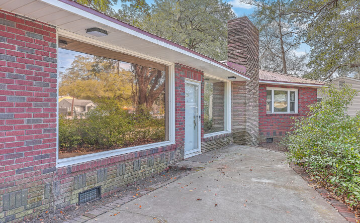 Pictures of Retail, Office, Special Purpose property located at 1251 Remount Rd, North Charleston, SC 29406 for lease - image #1