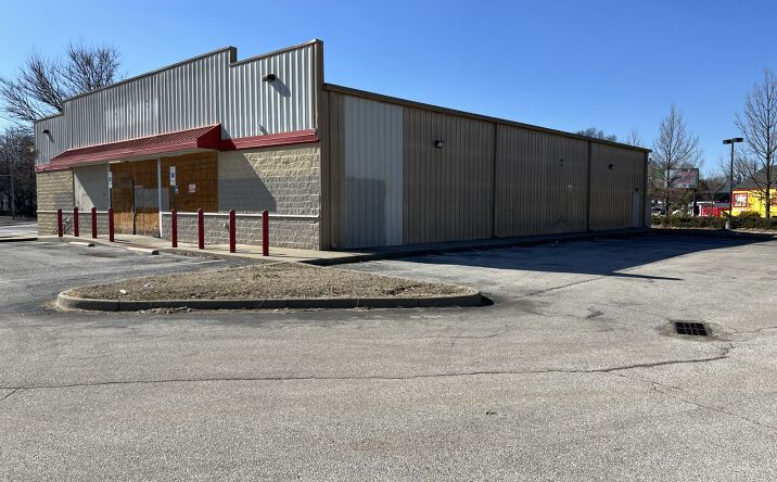 Pictures of Retail property located at 611 Winkler Ave, Louisville, KY 40208 for lease - image #1