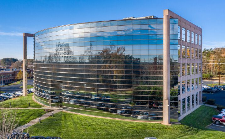 Pictures of Office property located at 200 Regency Executive Park Dr, Charlotte, NC 28217 for lease - image #1