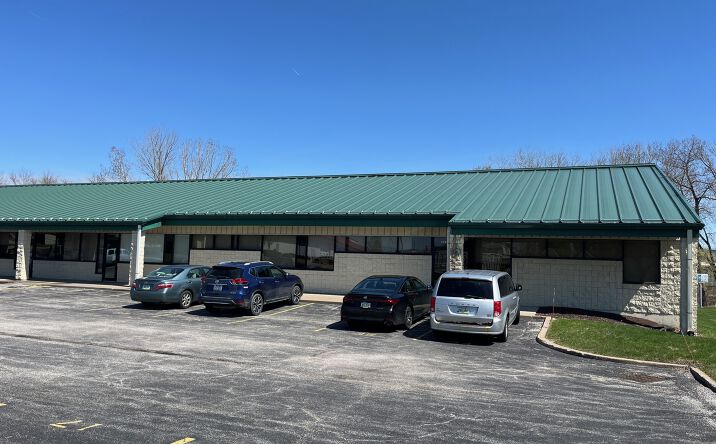 Pictures of Office property located at 5217 GRAND Avenue, Davenport, IA 52807 for lease - image #1