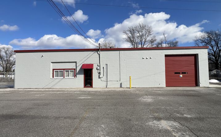 Pictures of Office, Industrial property located at 2800 Glendale Ave, Toledo, OH 43614 for lease - image #1