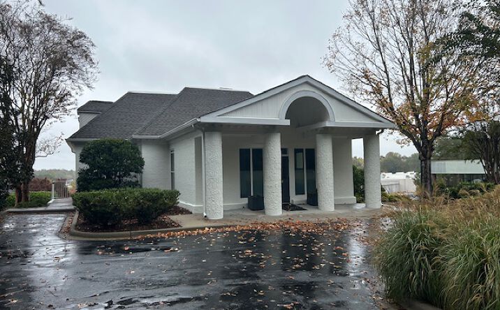 Pictures of Office property located at 1033 Bayshore Dr, Rock Hill, SC 29732 for lease - image #1