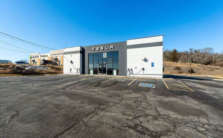 Pictures of Industrial property located at 1110 Woodbury Ave, Council Bluffs, IA 51503 for sales - image #1