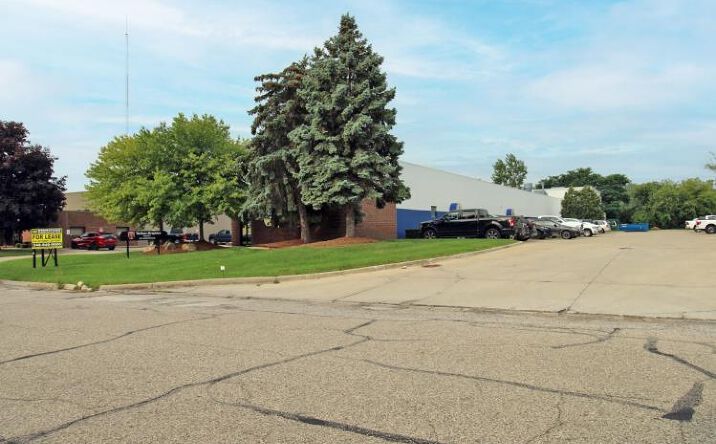 Pictures of Industrial property located at 35127 Automation Dr, Clinton Township, MI 48035 for lease - image #1
