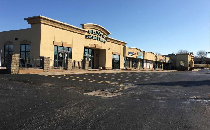Pictures of Retail property located at 2222 E 53RD Street #5, Davenport, IA 52807 for lease - image #1