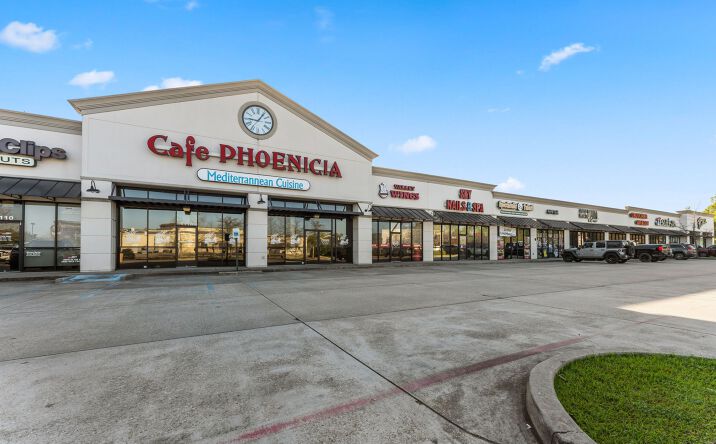 Pictures of Retail property located at 240 Range 12 Blvd, Denham Springs, LA 70726 for lease - image #1