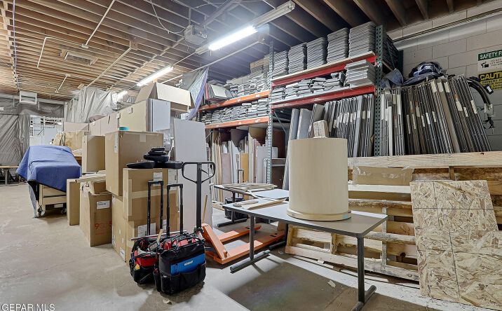 Pictures of Retail, Office, Industrial property located at 2414 Texas Ave, El Paso, TX 79901 for lease - image #1