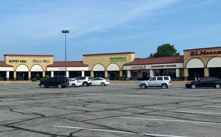 Pictures of Retail property located at 2454 N Lebanon St, Lebanon, IN 46052 for lease - image #1