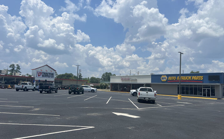Pictures of Retail, Special Purpose, Industrial property located at 302 S Wiley Ave, Donalsonville, GA 39845 for lease - image #1